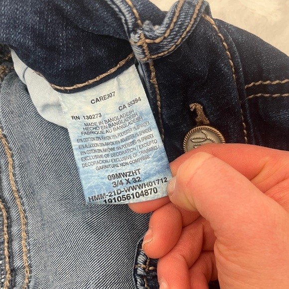 Wrangler Women's Boot Cut Blue Jeans- size 3/4 X 32 - Picture 11 of 12